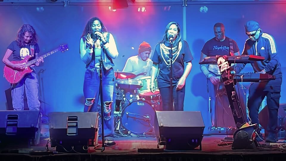 Alive @ Five – Pebble to Pearl (R&B Funk)