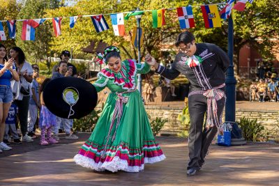 hispanic heritage festival dancing